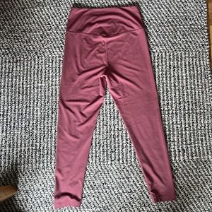 Girlfriend FLOAT ultralight leggings in FIG size L